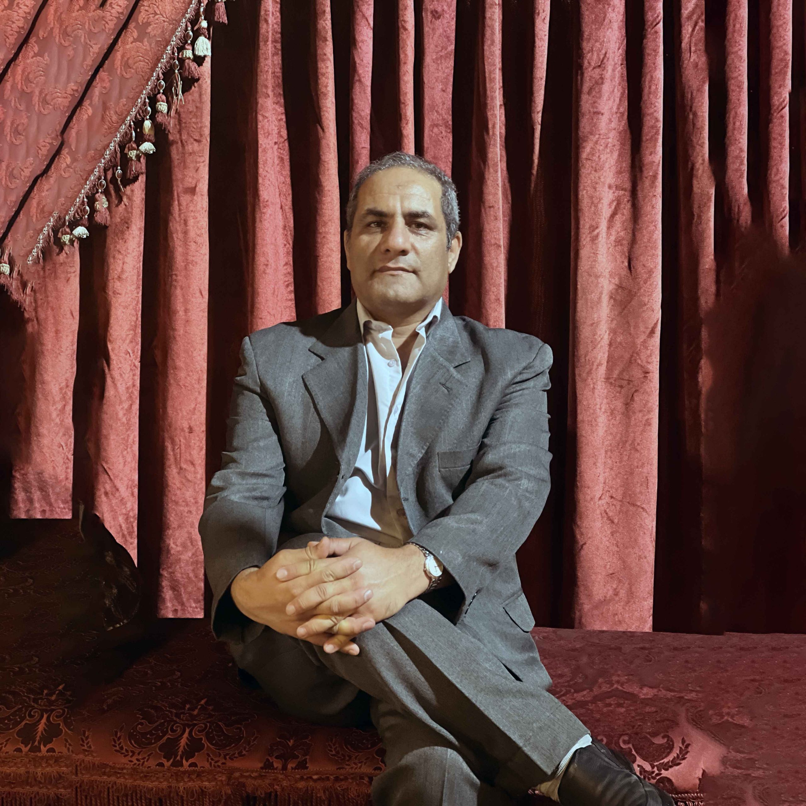 علی محمودی